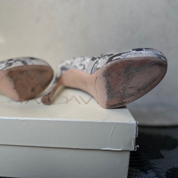 JOAN & DAVID Leather, High heels with Hidden Platform, size 7.5, M width - Picture 6 of 8